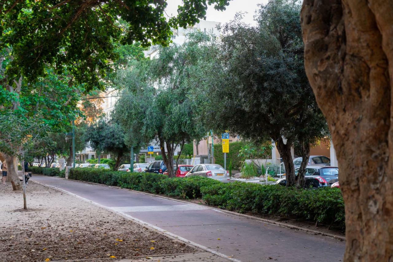 לאונרדו ביץ' 4* תל אביב